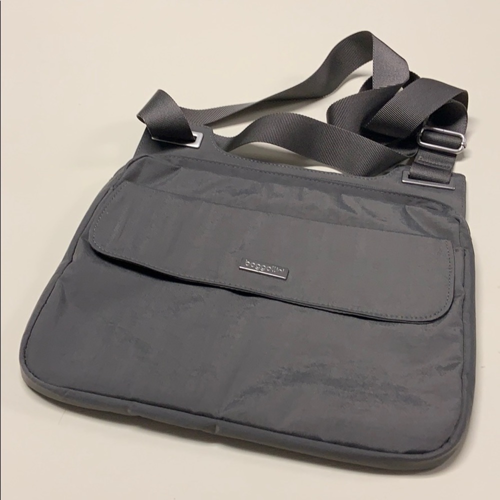 Bagalinni slim crossbody